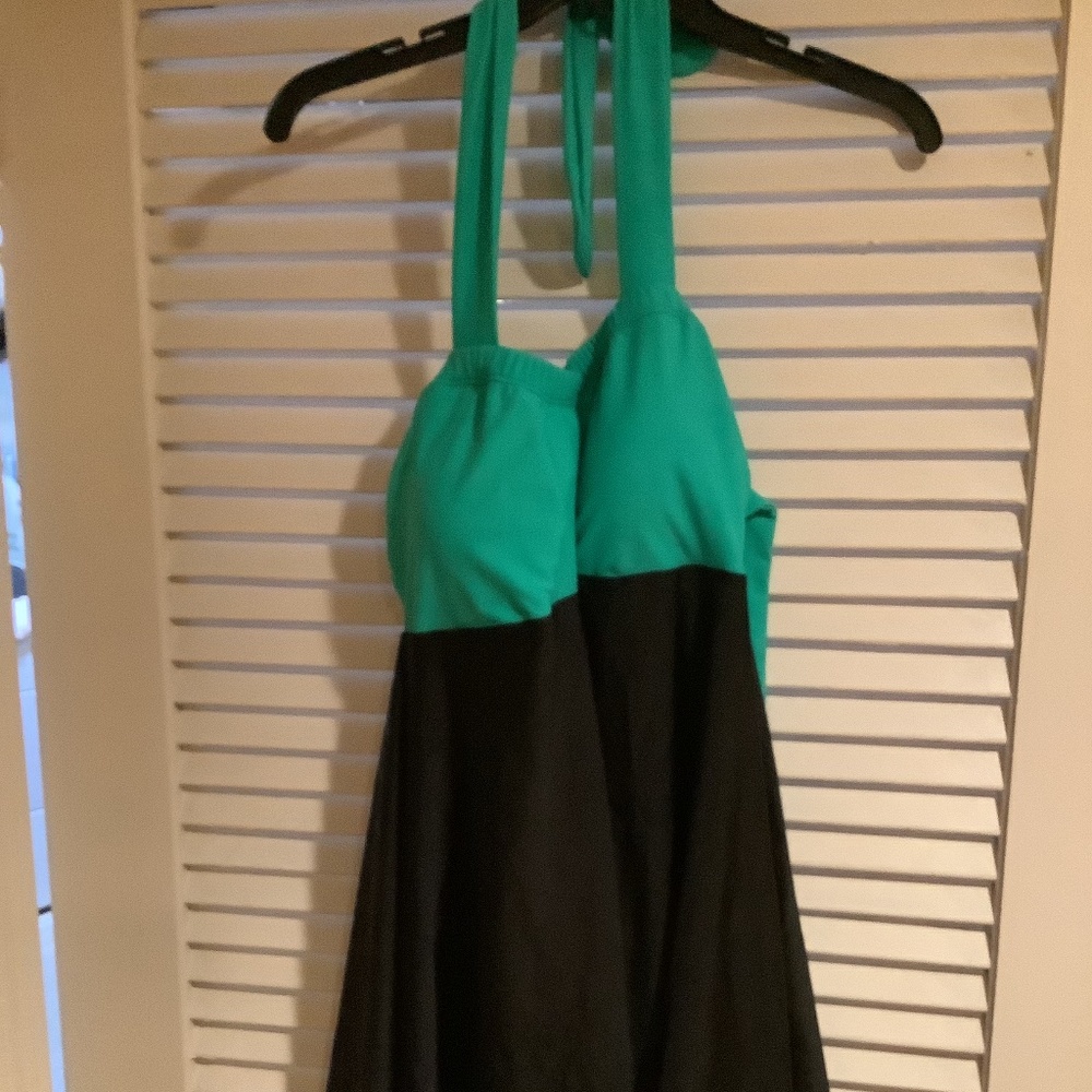 Women’s Plus Size bathing suit